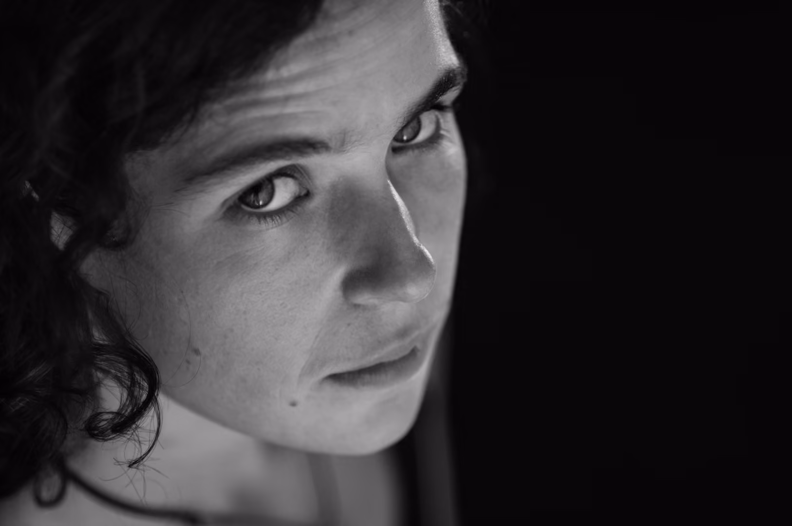 Dans le regard (9784)
